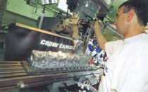 SM hemi head article photo 13